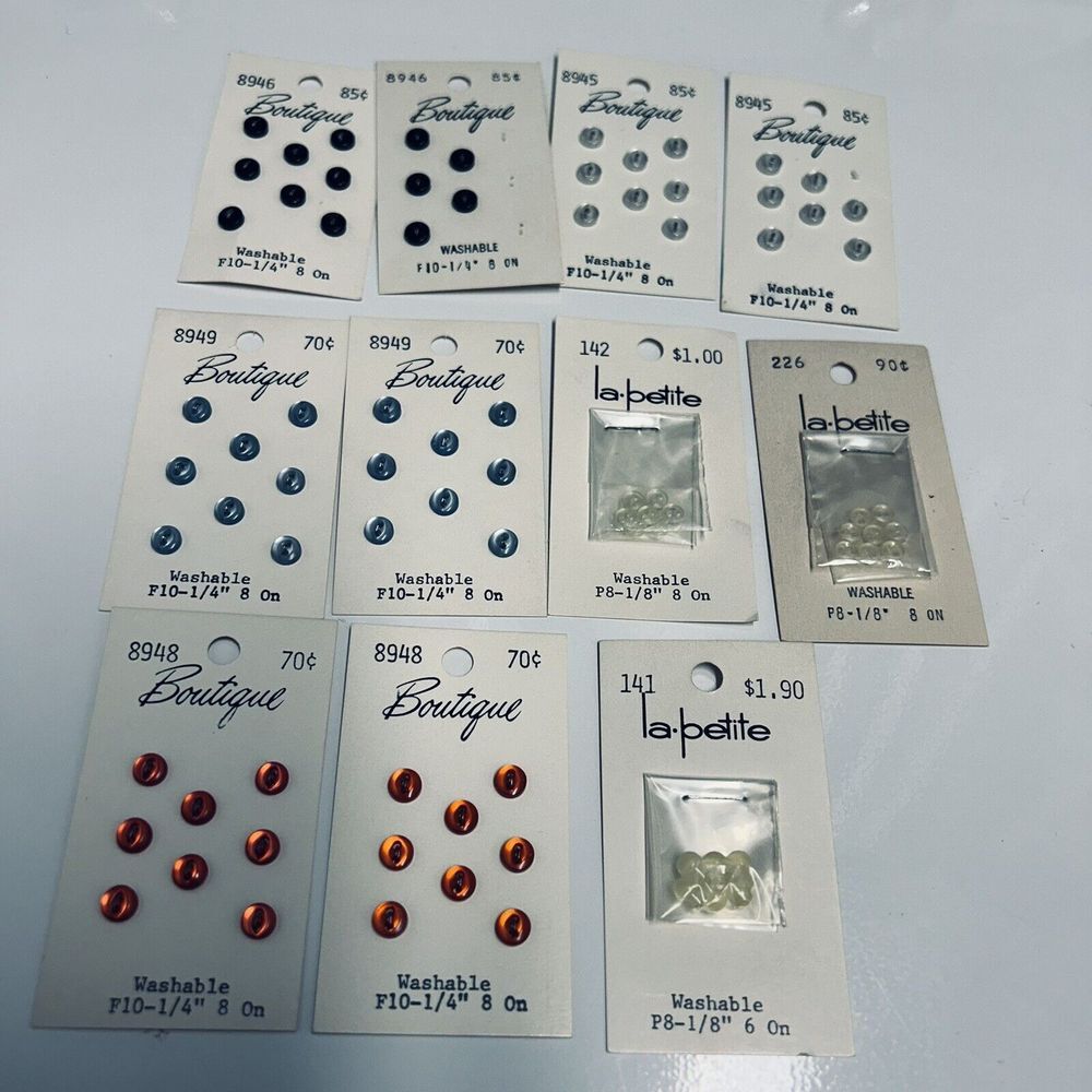 BUTTONS - La Mode & Le Chic assorted for doll/babies/children - Vintage